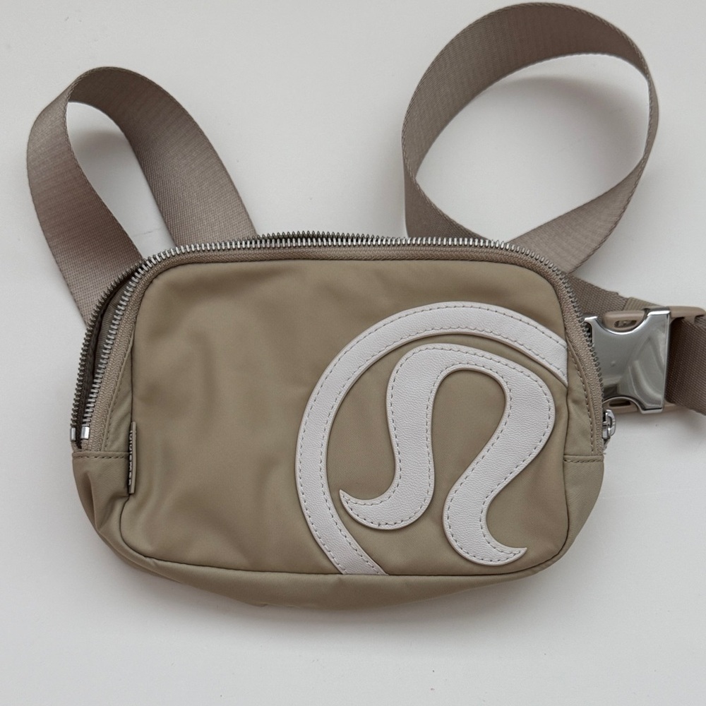 lululemon athletica Beige Belt Bag